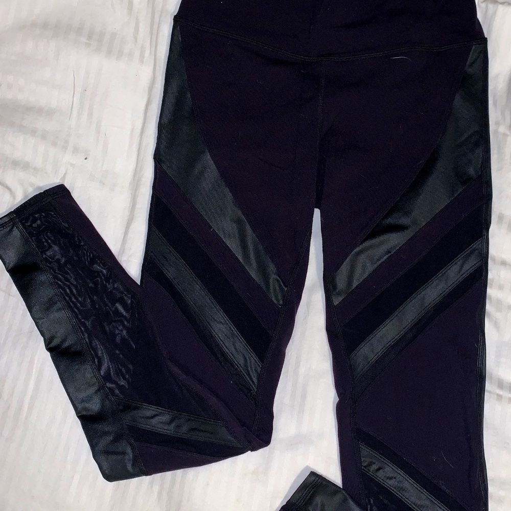 alo Epic Leggings